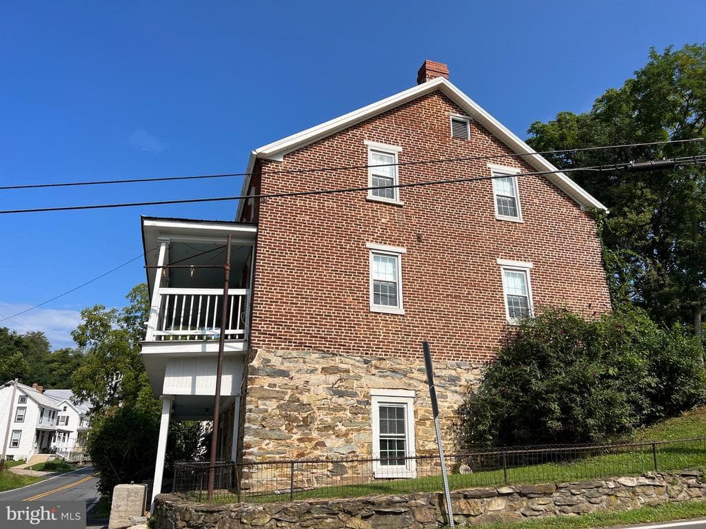 3948 Brethren Church Rd, Myersville, MD 21773