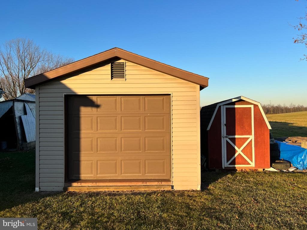Property photo #16 for 977 Kauffman Rd W, Greencastle, PA 17225