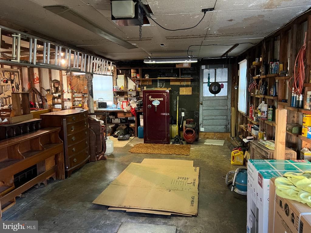 Property photo #23 for 977 Kauffman Rd W, Greencastle, PA 17225