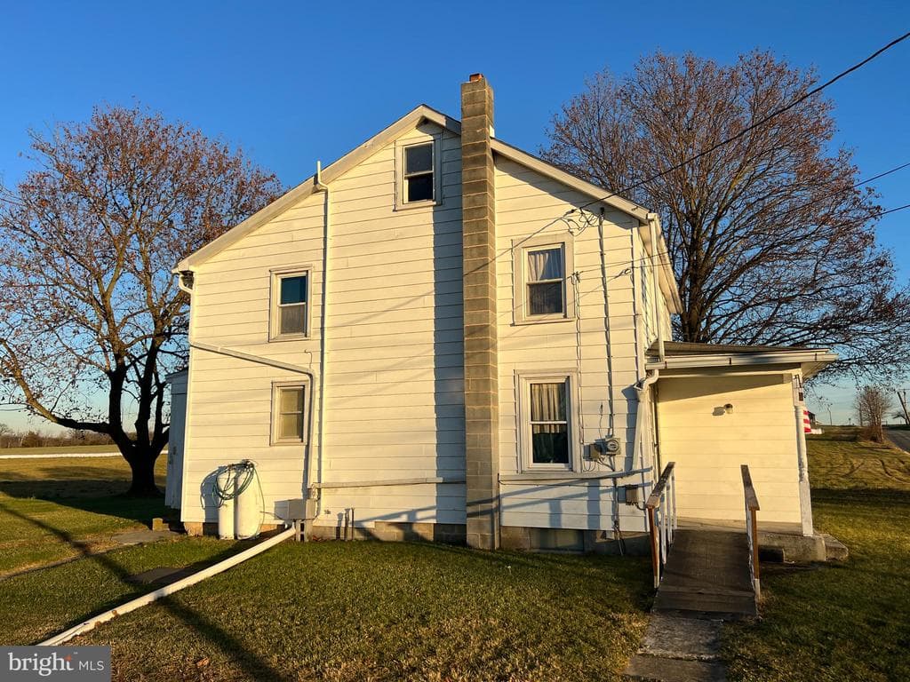 Property photo #4 for 977 Kauffman Rd W, Greencastle, PA 17225