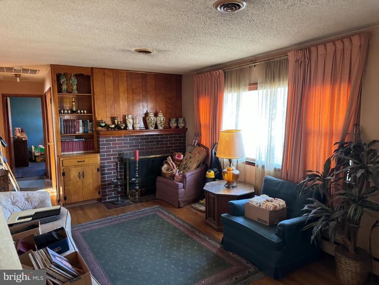 403 S Main St, Mont Alto, PA 17237