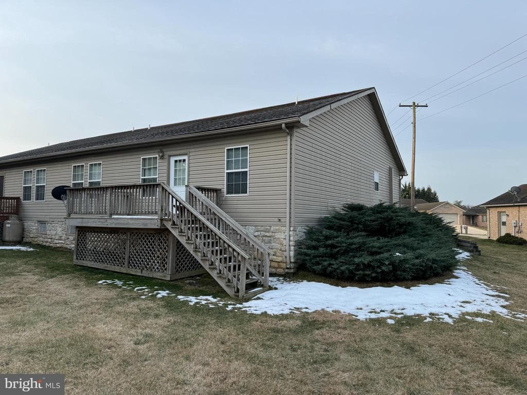 25 Homestead Drive, Greencastle, PA 17225