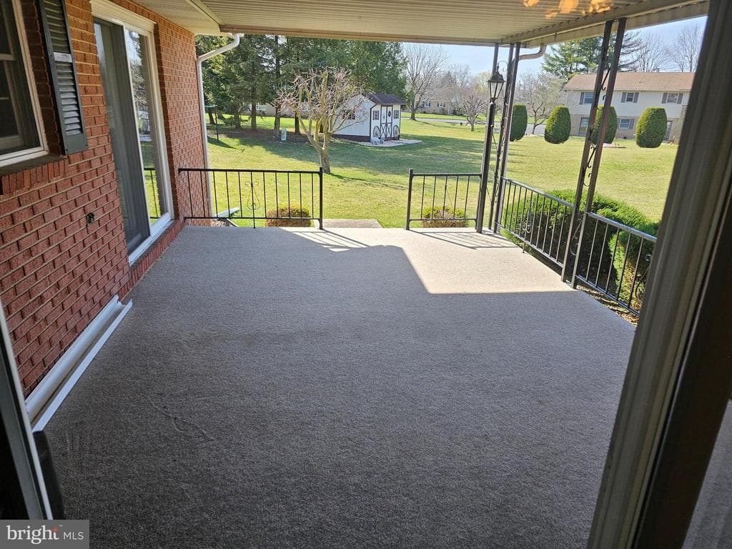 Property photo #31 for 585 Meadowview Circle, Greencastle, PA 17225