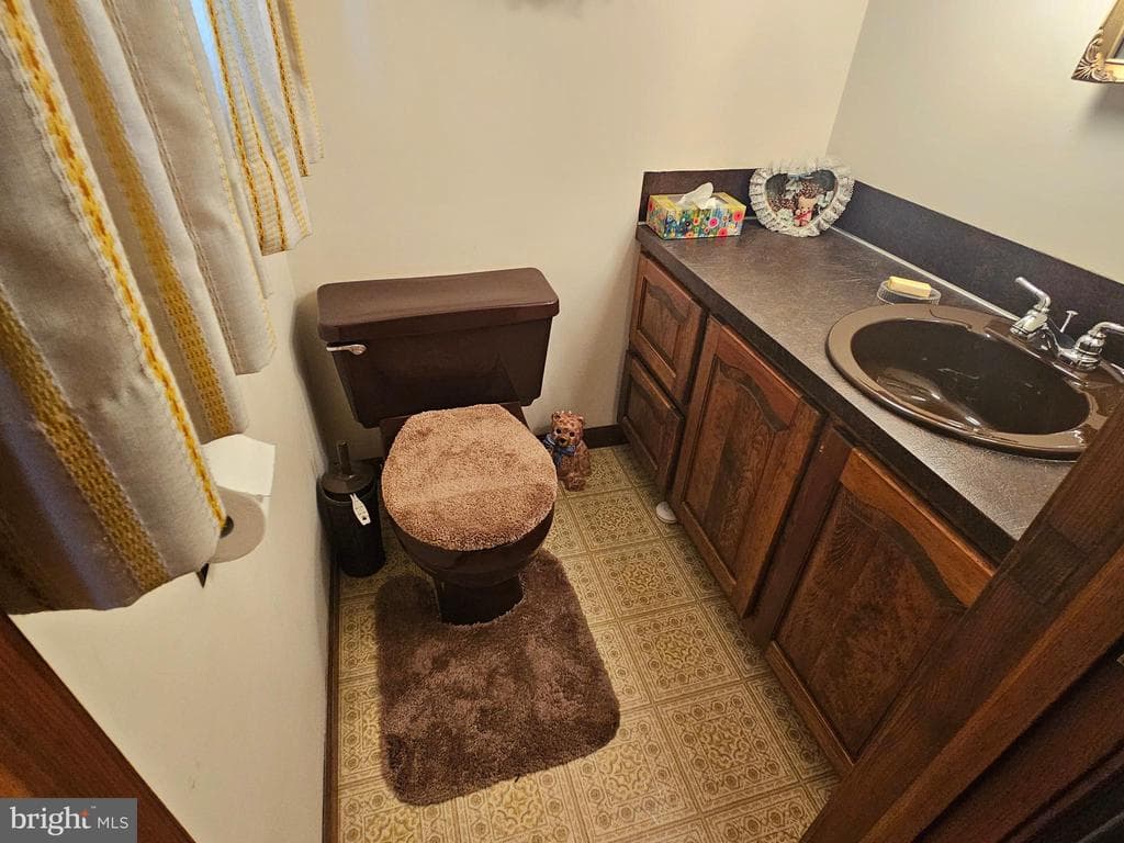 Property photo #41 for 585 Meadowview Circle, Greencastle, PA 17225