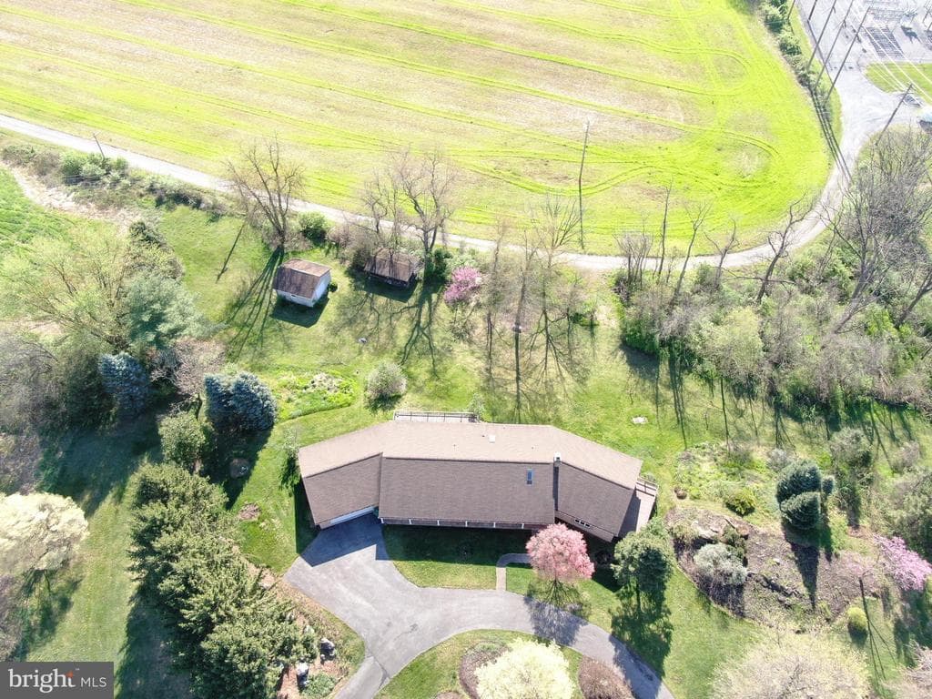 Property photo #101 for 1264 Mower Rd, Chambersburg, PA 17202