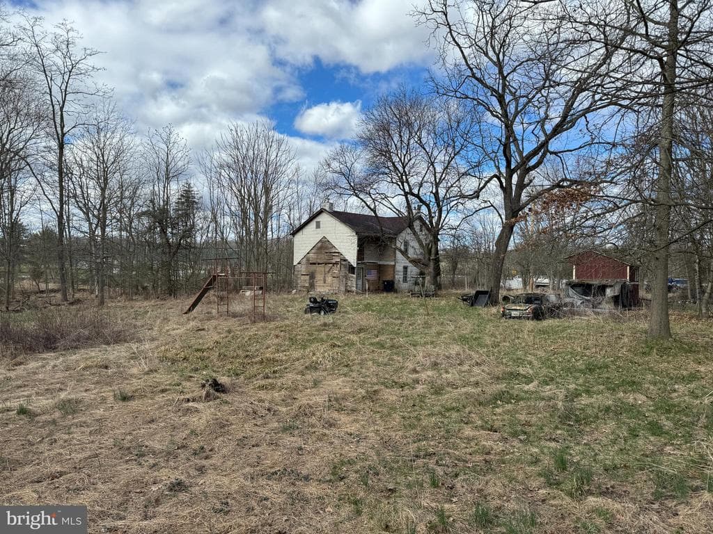 Property photo #1 for 615 Shrivers Corner Rd, Gettysburg, PA 17325