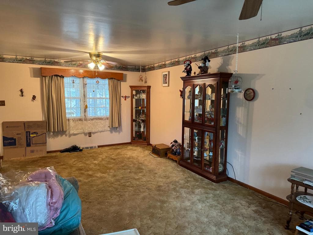 Property photo #14 for 10910 Rosewood Dr, Hagerstown, MD 21740