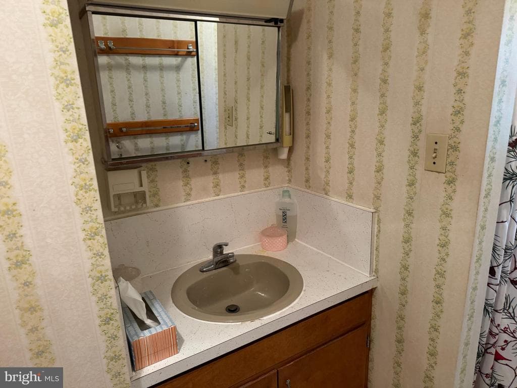 Property photo #21 for 10910 Rosewood Dr, Hagerstown, MD 21740