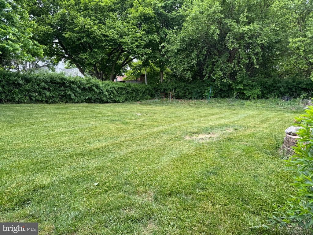 Property photo #8 for 10910 Rosewood Dr, Hagerstown, MD 21740