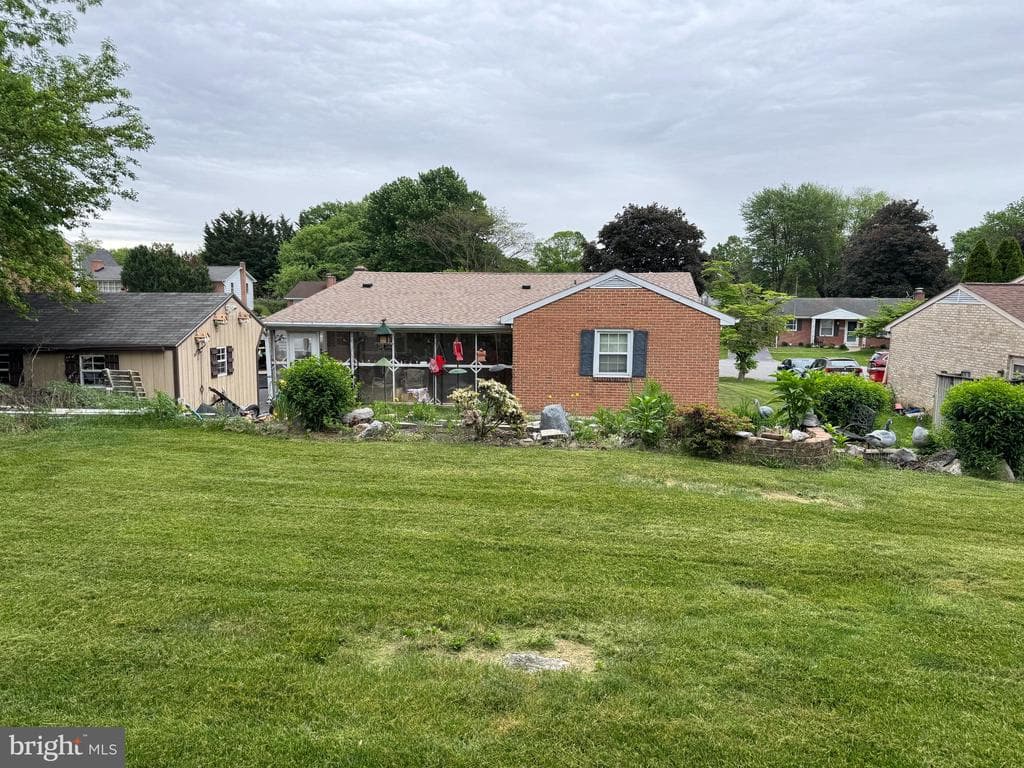 Property photo #9 for 10910 Rosewood Dr, Hagerstown, MD 21740