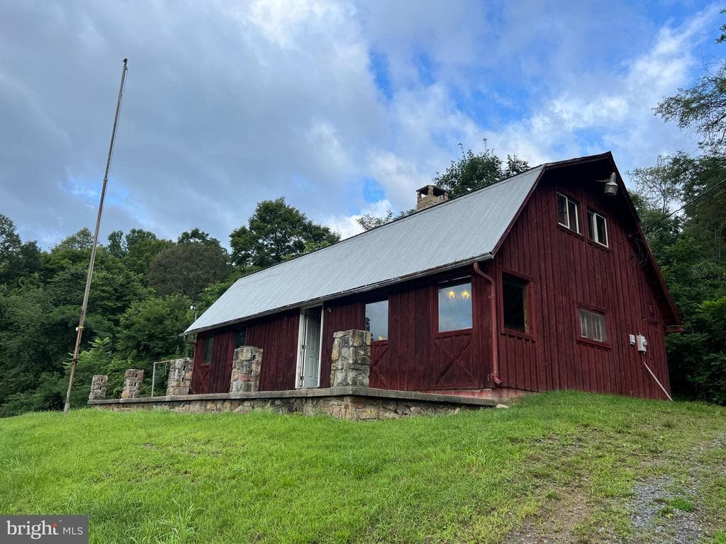 Property photo #4 for 3035 Black Log Road, Orbisonia, PA 17243