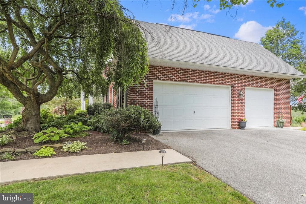 Property photo #19 for 934 Samerica Dr, Chambersburg, PA 17202