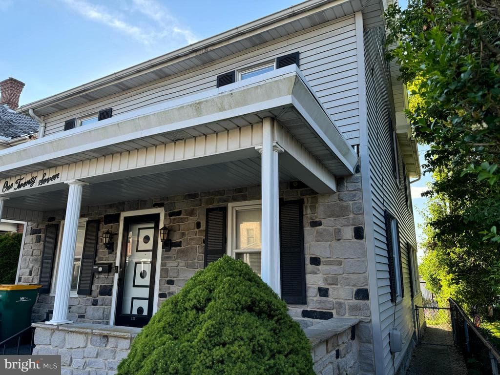 Property photo #4 for 127 Fairview Ave, Waynesboro, PA 17268