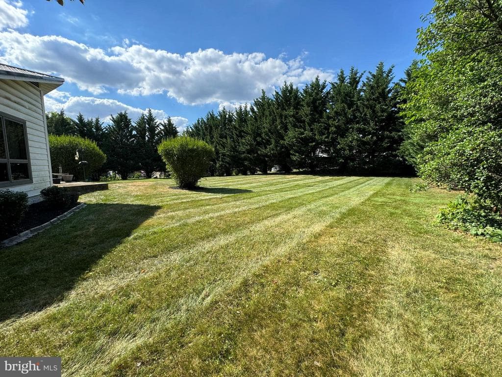 Property photo #1 for 13902 Blue Mountain Dr, Maugansville, MD 21767