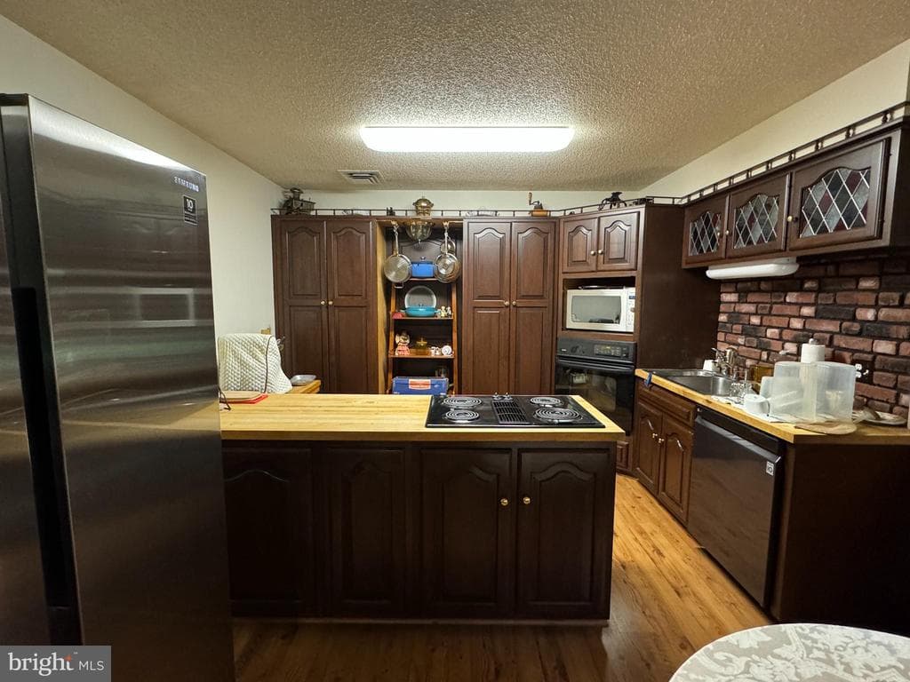 Property photo #11 for 13902 Blue Mountain Dr, Maugansville, MD 21767