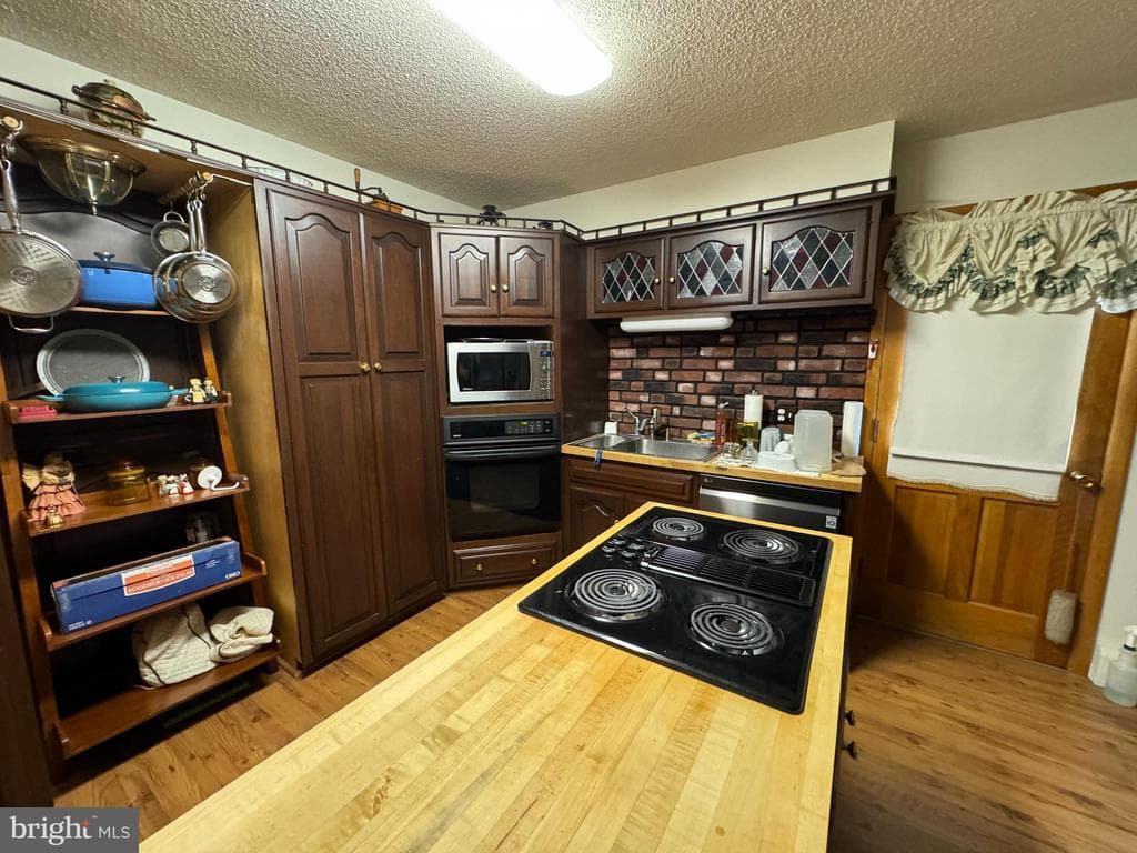 Property photo #13 for 13902 Blue Mountain Dr, Maugansville, MD 21767