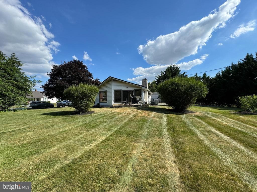 Property photo #3 for 13902 Blue Mountain Dr, Maugansville, MD 21767