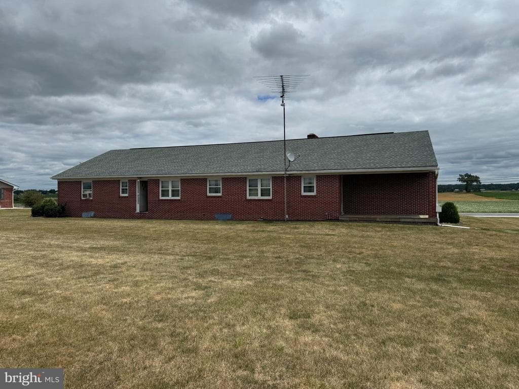 Property photo #10 for 6733 Molly Pitcher Hwy, Chambersburg, PA 17202