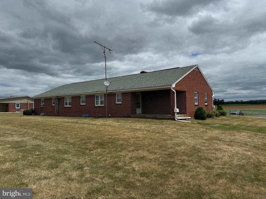 Property photo #11 for 6733 Molly Pitcher Hwy, Chambersburg, PA 17202