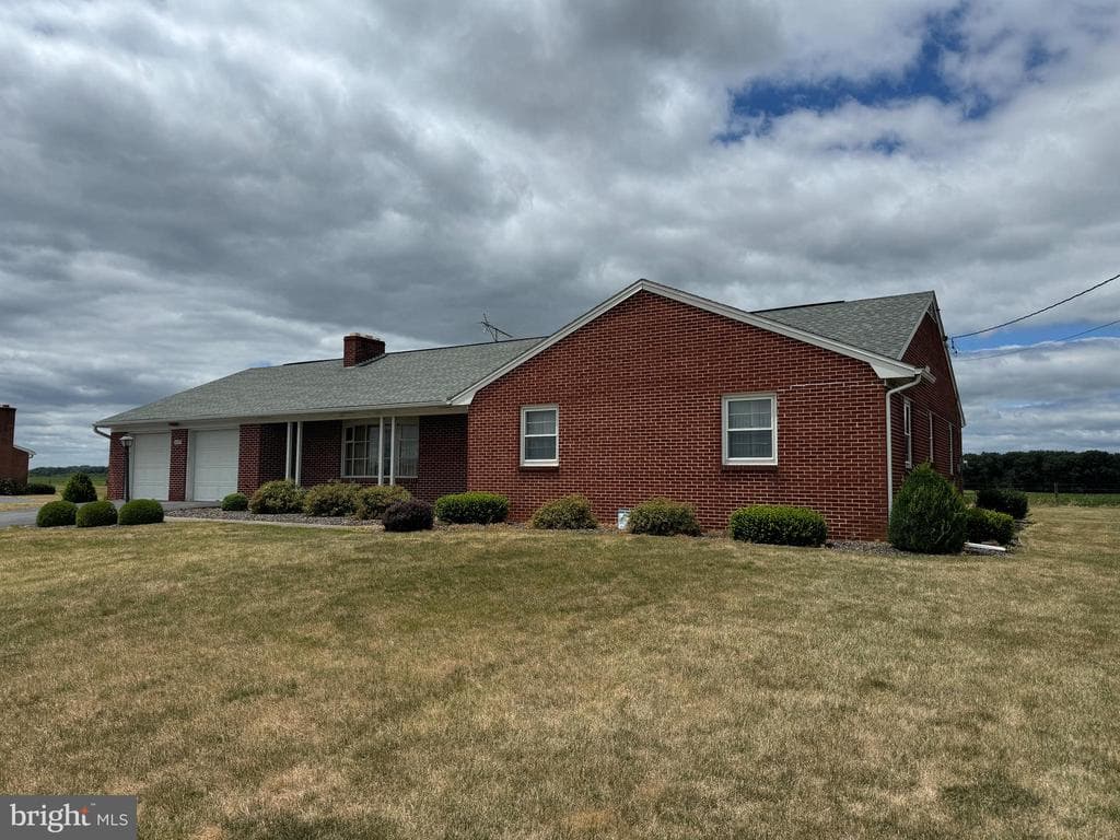 Property photo #3 for 6733 Molly Pitcher Hwy, Chambersburg, PA 17202