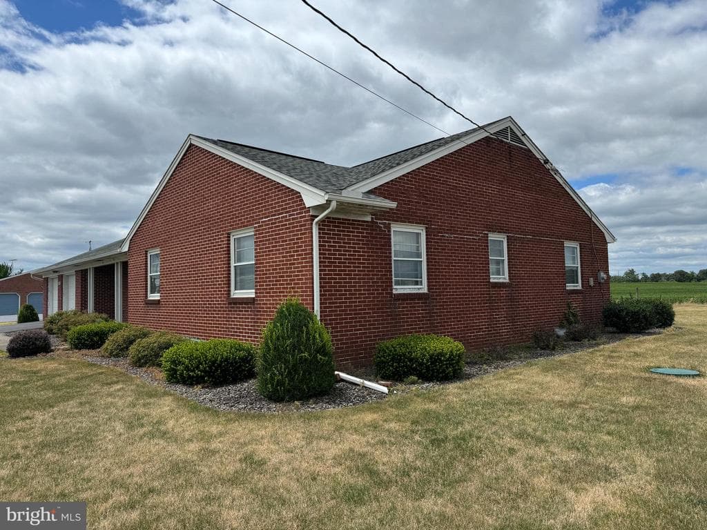Property photo #5 for 6733 Molly Pitcher Hwy, Chambersburg, PA 17202