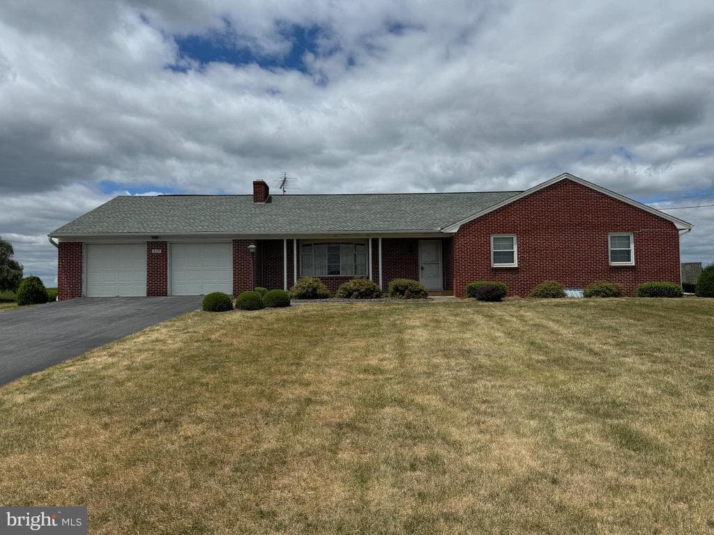 Property photo #0 for 6733 Molly Pitcher Hwy, Chambersburg, PA 17202