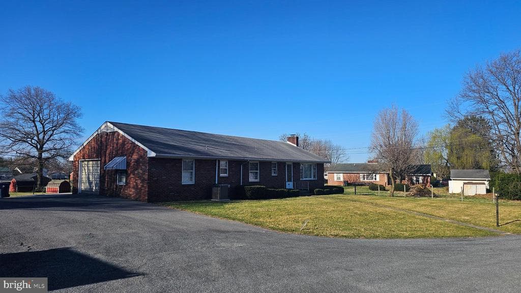 Property photo #1 for 204 Walnut St, Greencastle, PA 17225