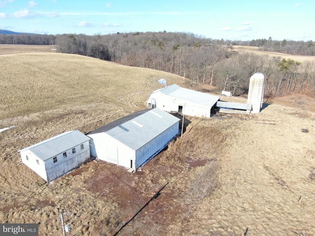 Property photo #11 for 617 Buck Road, Harrisonville, PA 17228