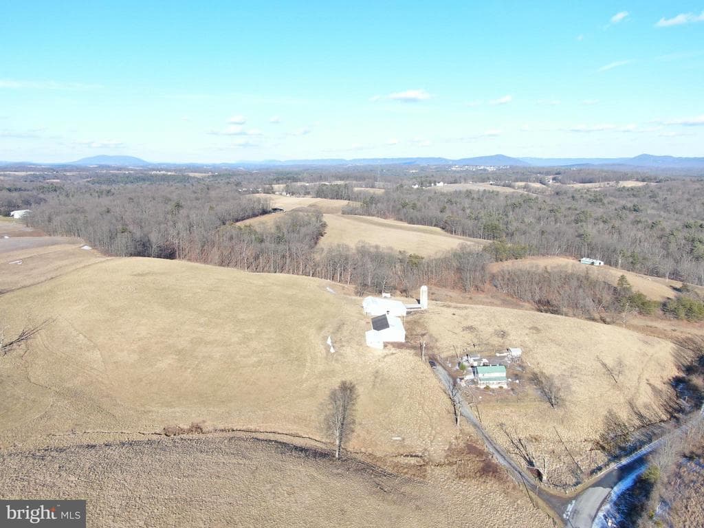 Property photo #2 for 617 Buck Road, Harrisonville, PA 17228