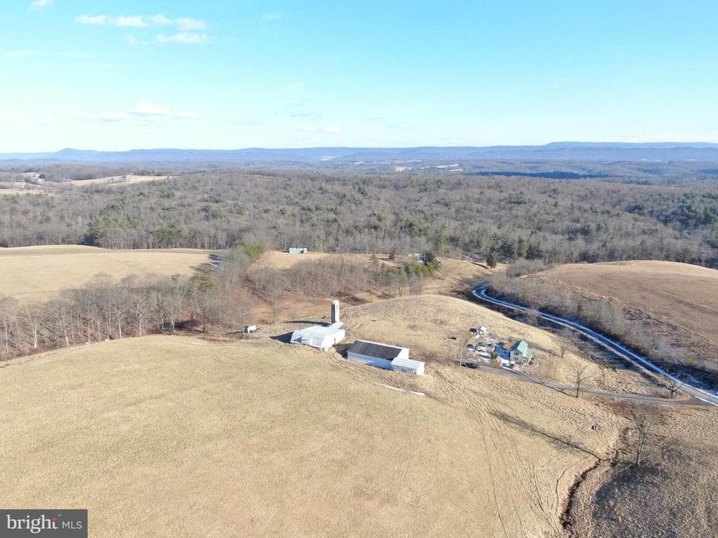 Property photo #3 for 617 Buck Road, Harrisonville, PA 17228