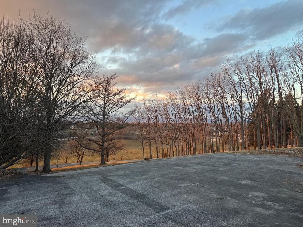 Property photo #11 for 928 Baltimore Road, Shippensburg, PA 17257