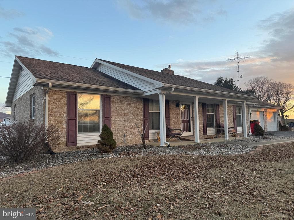 Property photo #2 for 928 Baltimore Road, Shippensburg, PA 17257