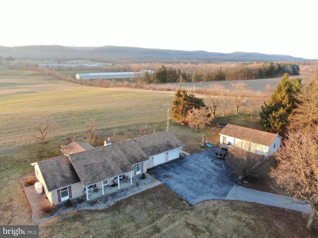 Property photo #20 for 928 Baltimore Road, Shippensburg, PA 17257