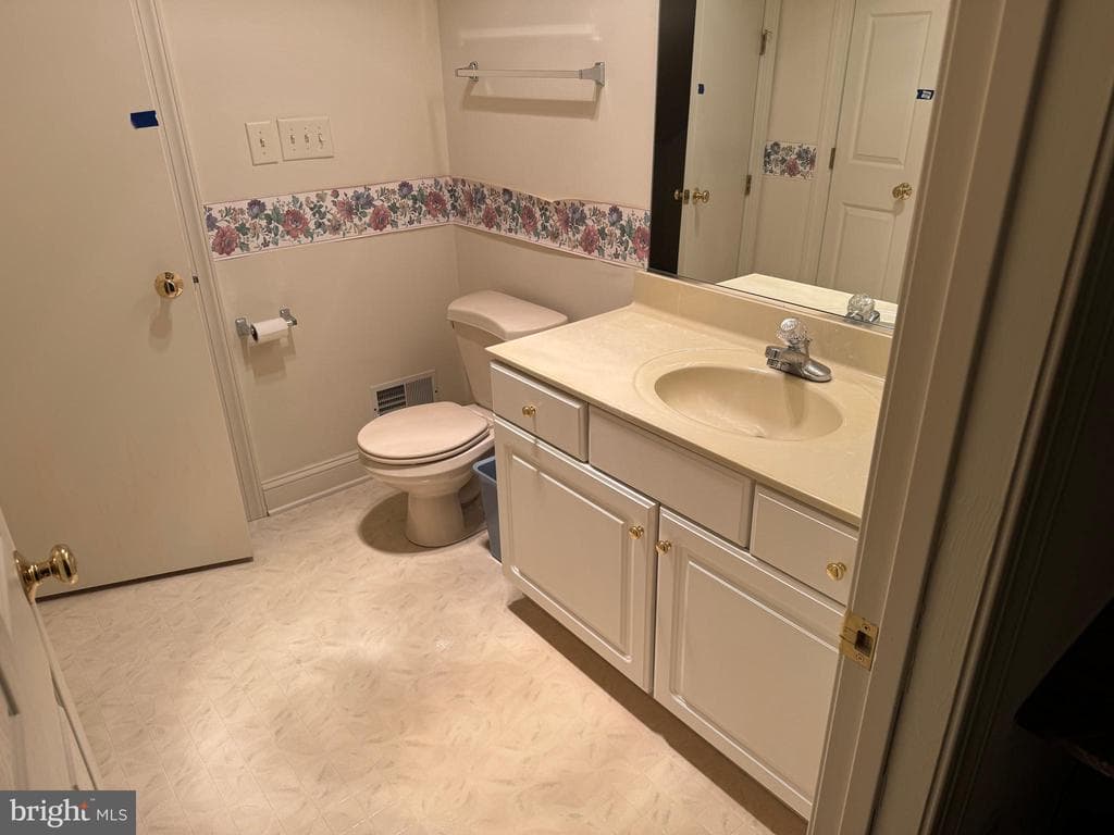 Property photo #65 for 18814 Dover Drive, Hagerstown, MD 21742
