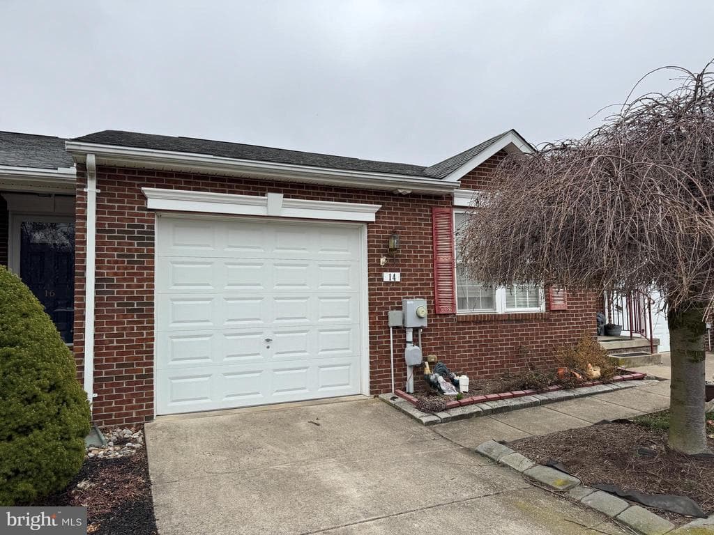 Property photo #2 for 14 Eckstine Ct, Smithsburg, MD 21783