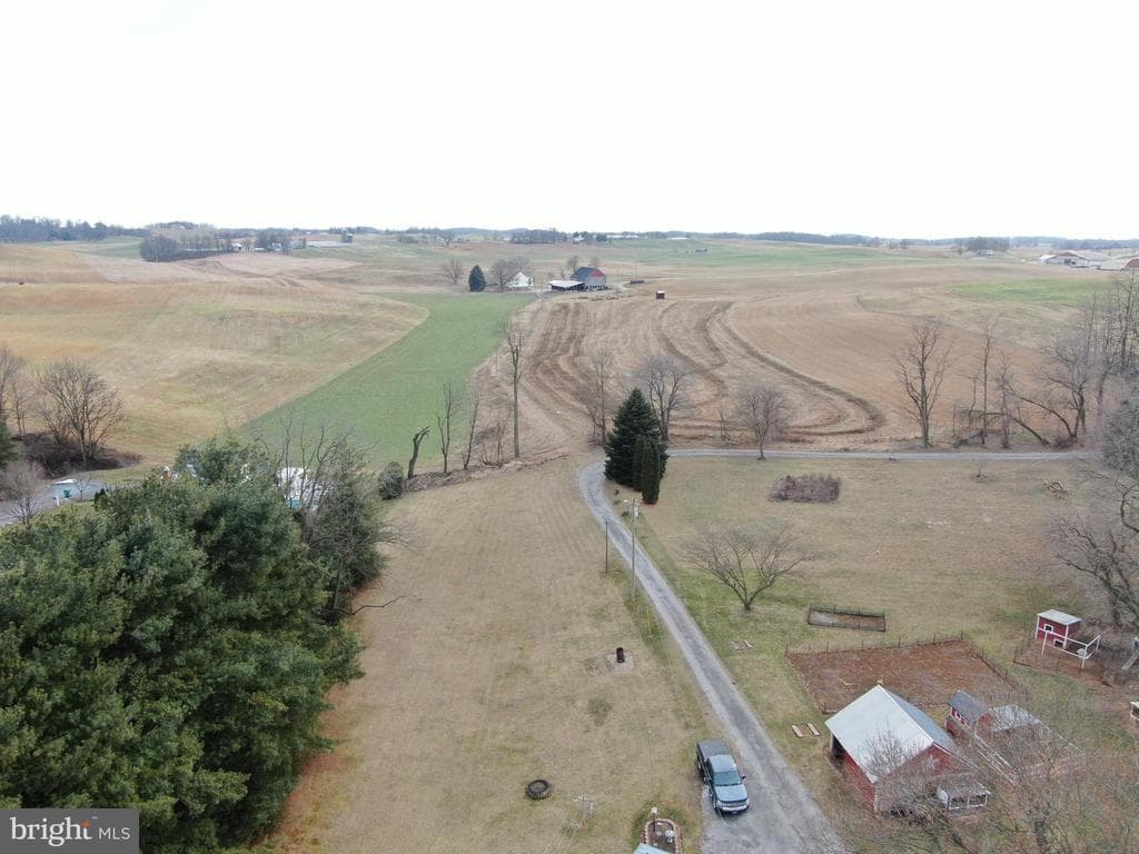 Property photo #2 for 2774 Falling Spring Rd, Chambersburg, PA 17202