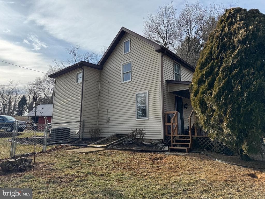 Property photo #4 for 2774 Falling Spring Rd, Chambersburg, PA 17202