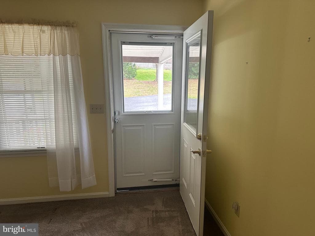 Property photo #11 for 593 W Third St, Waynesboro, PA 17268
