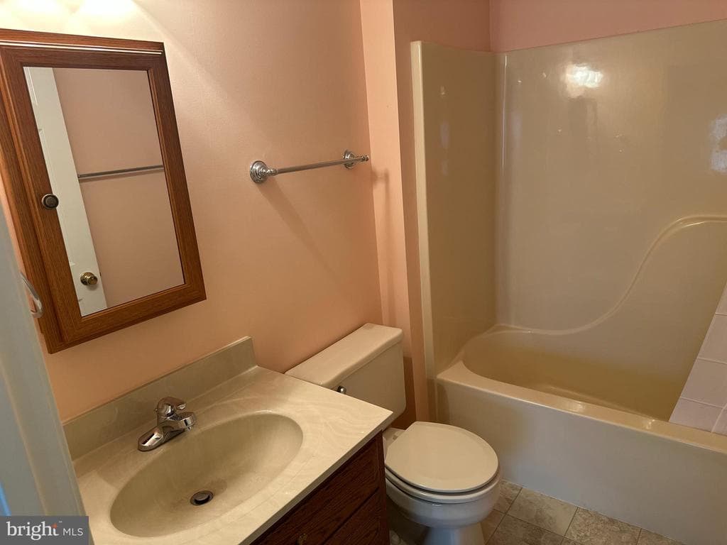 Property photo #25 for 593 W Third St, Waynesboro, PA 17268