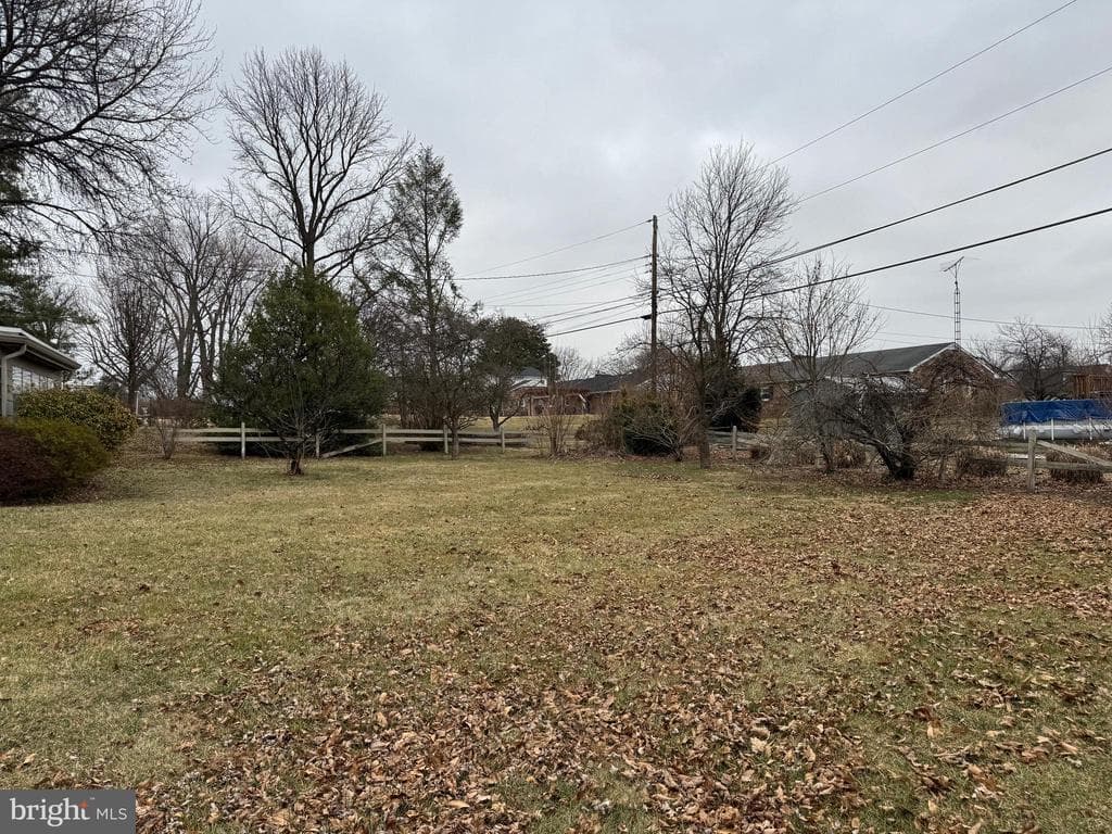 Property photo #3 for 16601 Johnson Dr, Williamsport, MD 21795