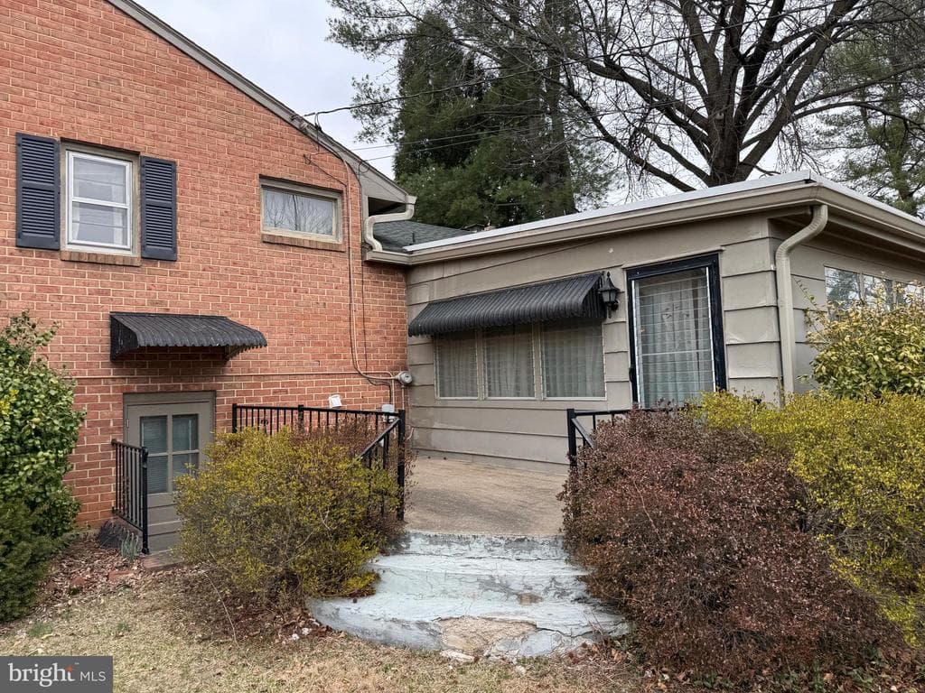 Property photo #6 for 16601 Johnson Dr, Williamsport, MD 21795