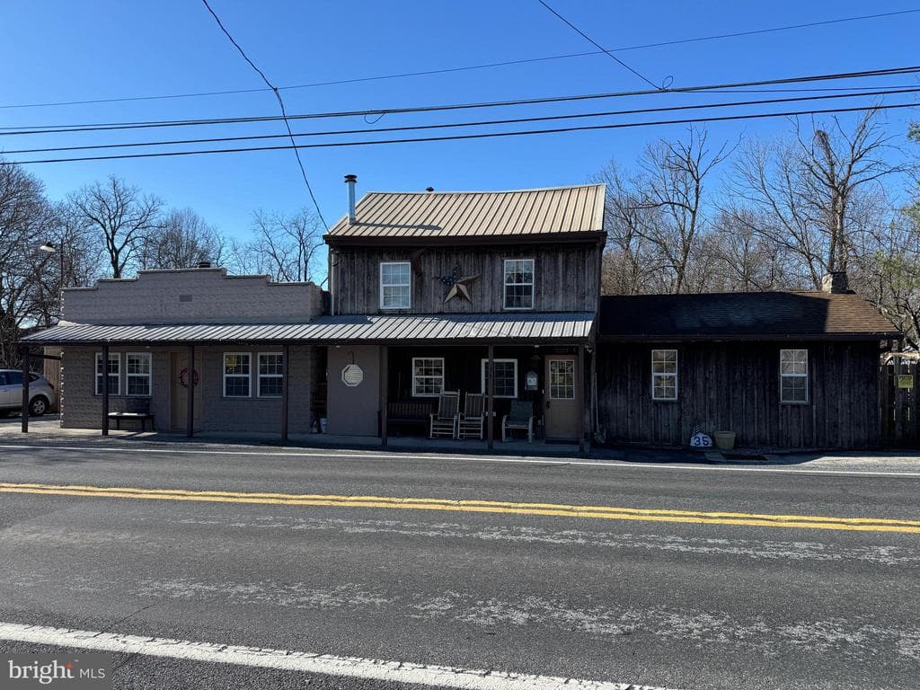 Property photo #1 for 35 Hunterstown Hampton Rd, Gettysburg, PA 17325