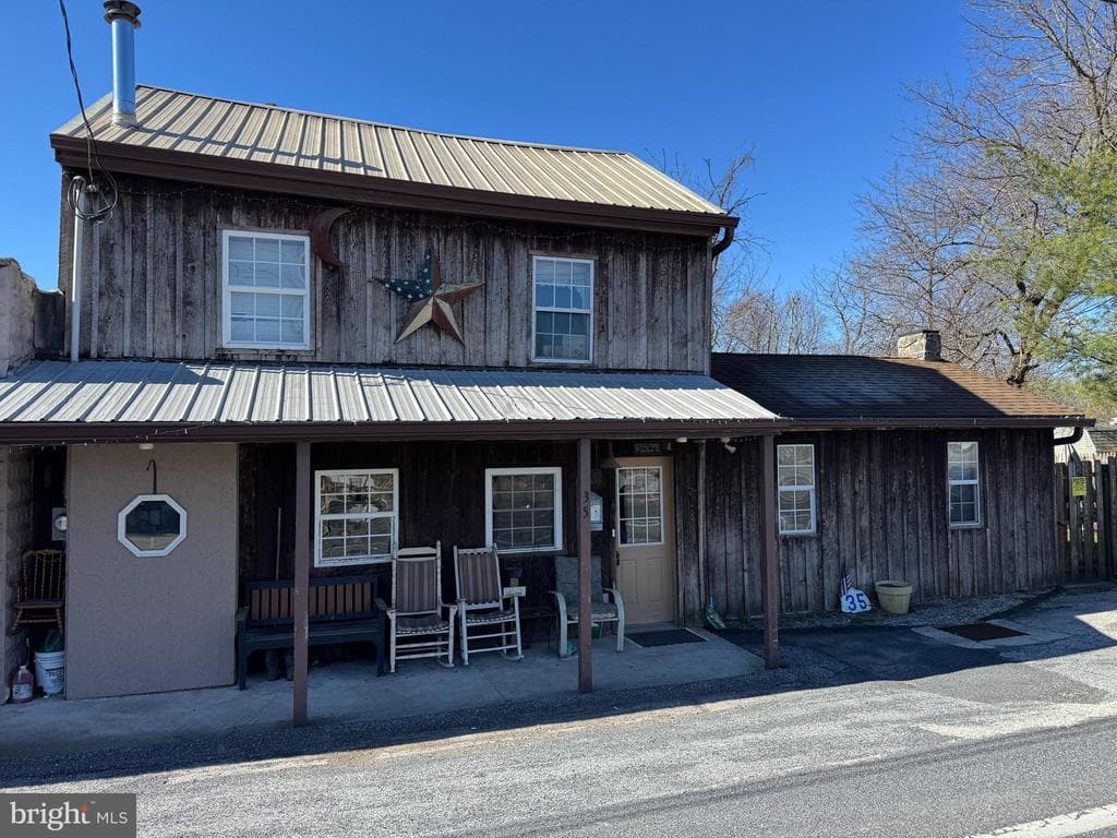 Property photo #4 for 35 Hunterstown Hampton Rd, Gettysburg, PA 17325