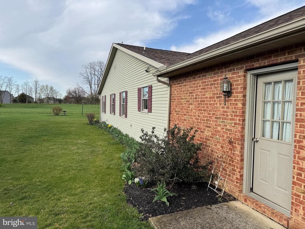 Property photo #7 for 74 Homestead Dr, Greencastle, PA 17225