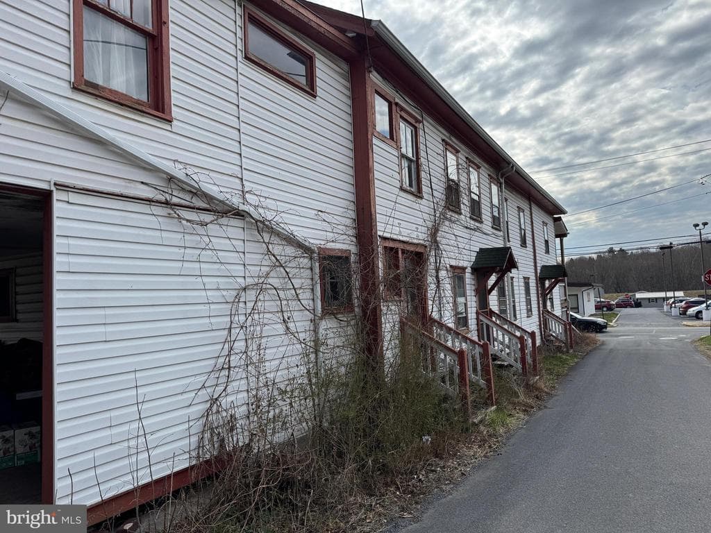 Property photo #17 for 219 W Main Street, Everett PA 15537