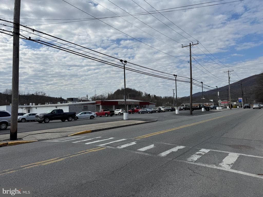 Property photo #20 for 219 W Main Street, Everett PA 15537