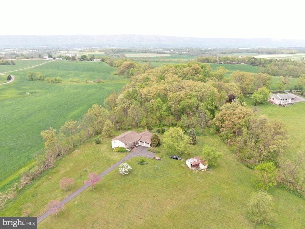 Property photo #11 for 15004 Burnt Mill Rd, Shippensburg, PA 17257