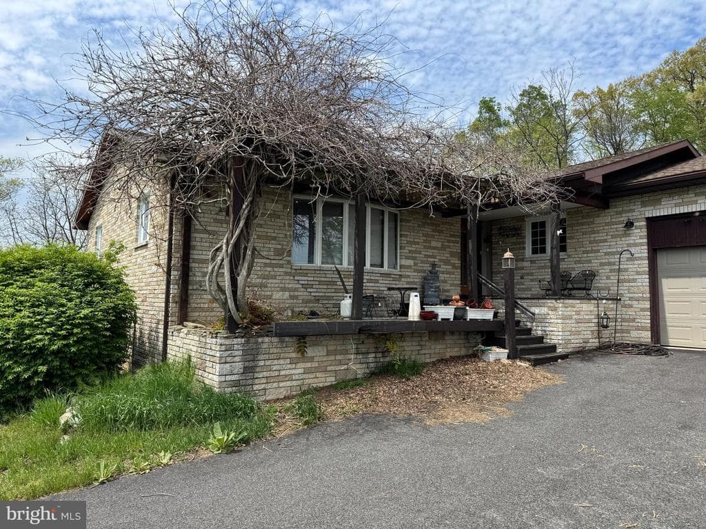 Property photo #23 for 15004 Burnt Mill Rd, Shippensburg, PA 17257