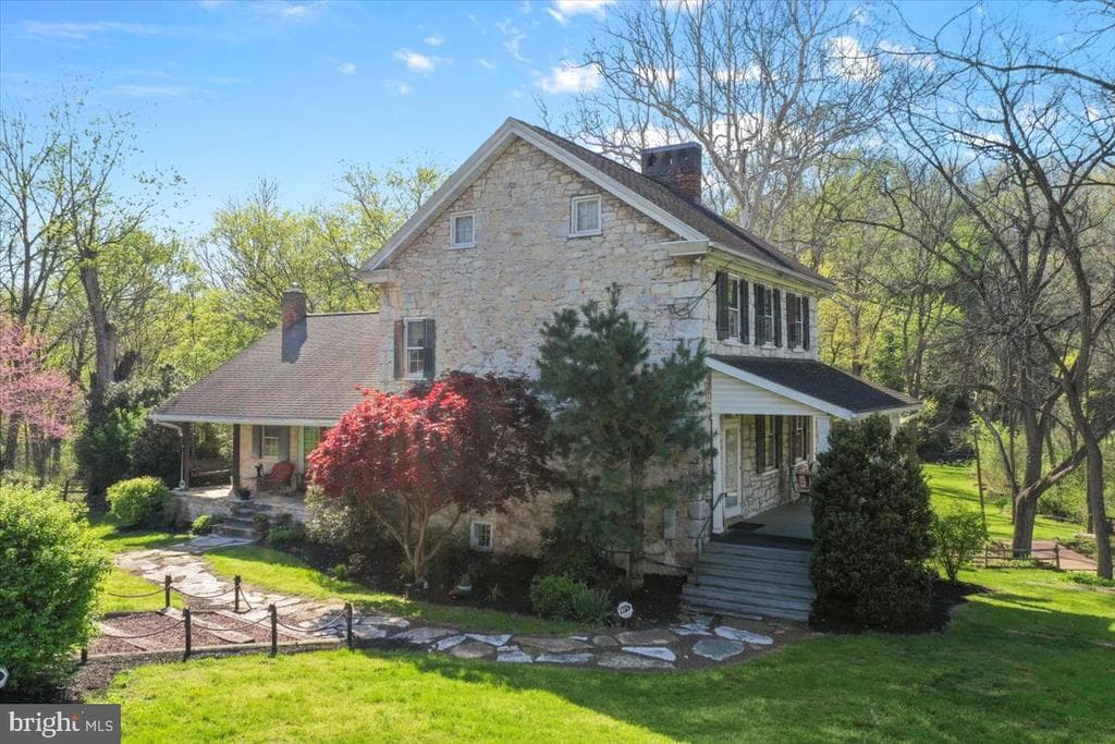 Property photo #3 for 13943 Anthony Hwy, Waynesboro, PA 17268