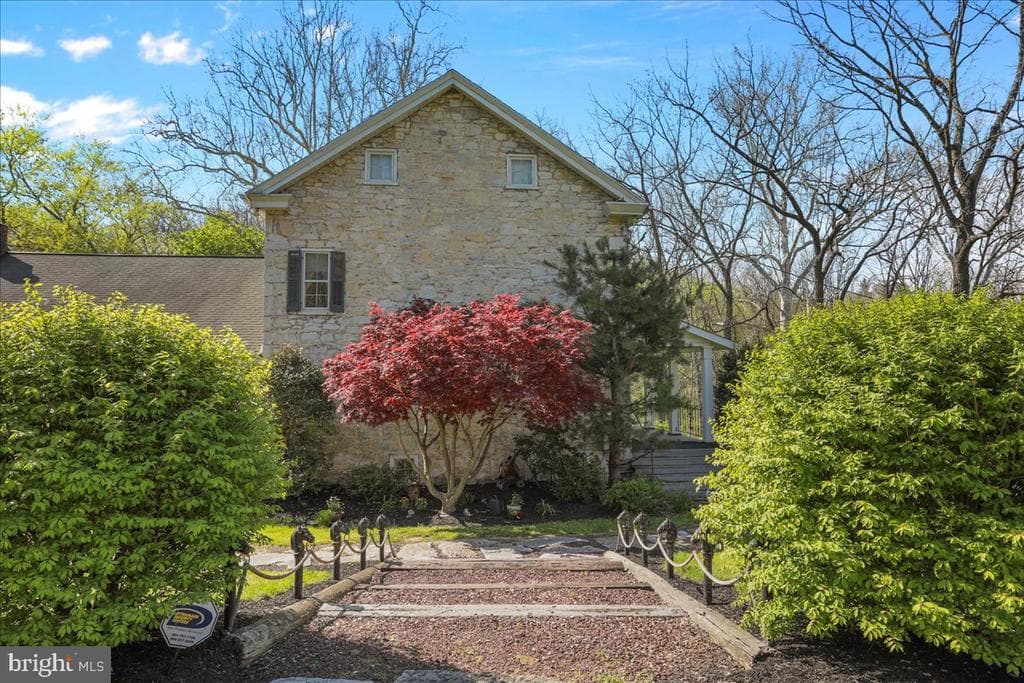Property photo #5 for 13943 Anthony Hwy, Waynesboro, PA 17268